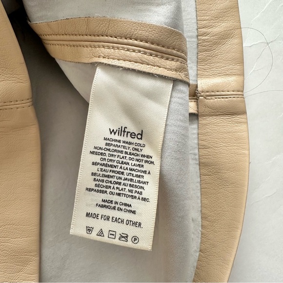 Wilfred Aritzia Patio Mini Skirt Faux Leather in Cream Size 4 - Picture 10 of 15